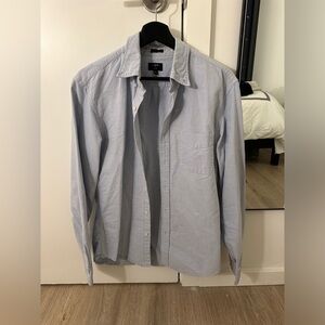J Crew Men’s medium light blue oxford button down shirt